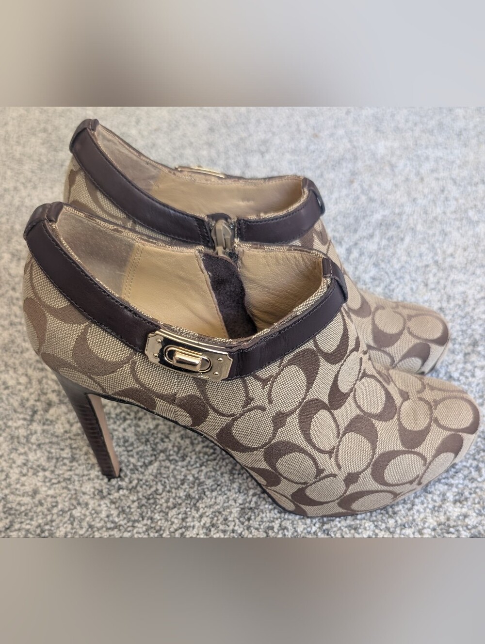 Coach Tan/Brown Womens High Heel Booties Delilah Khaki 9 M In Original Box A7037 - Picture 4 of 13